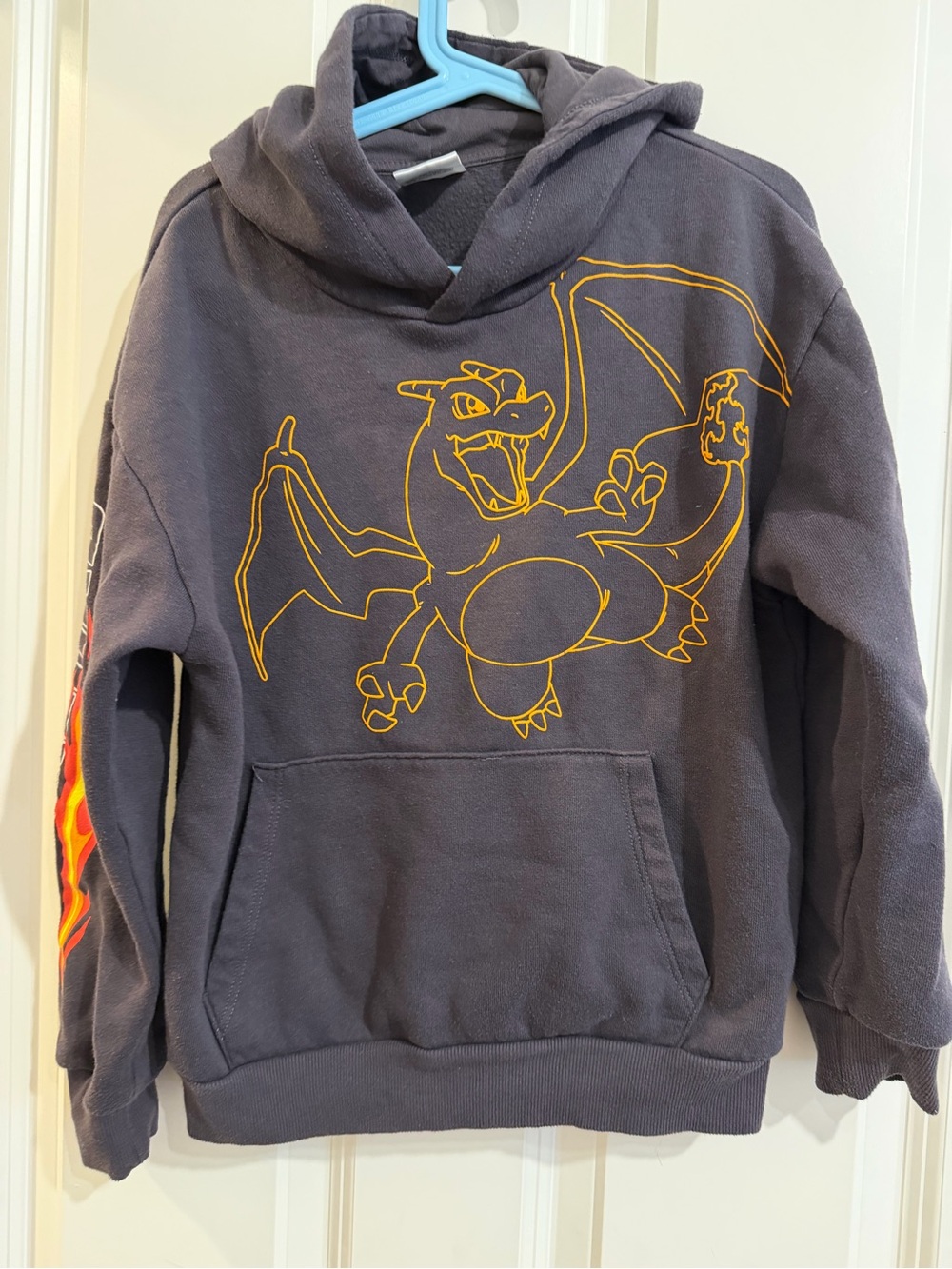 Pokemon charizard boys gray hoodie size medium